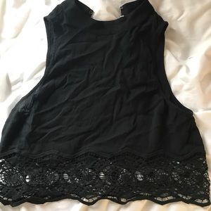 Black crop top!